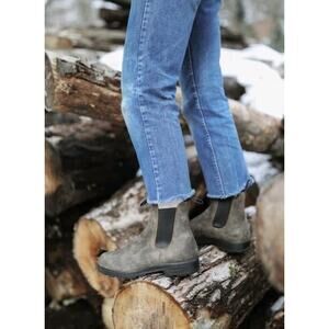 Blundstone 2223 Thermal Chelsea High Top Boots Rustic Black Women's US Size 9.5